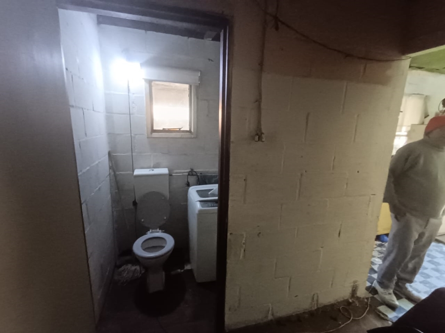 2 Bedroom Property for Sale in Diepwater Western Cape
